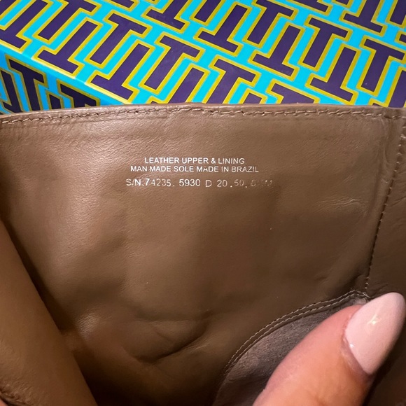 New Tory Burch Leigh Lug Sole Bootie Suede - Picture 4 of 6